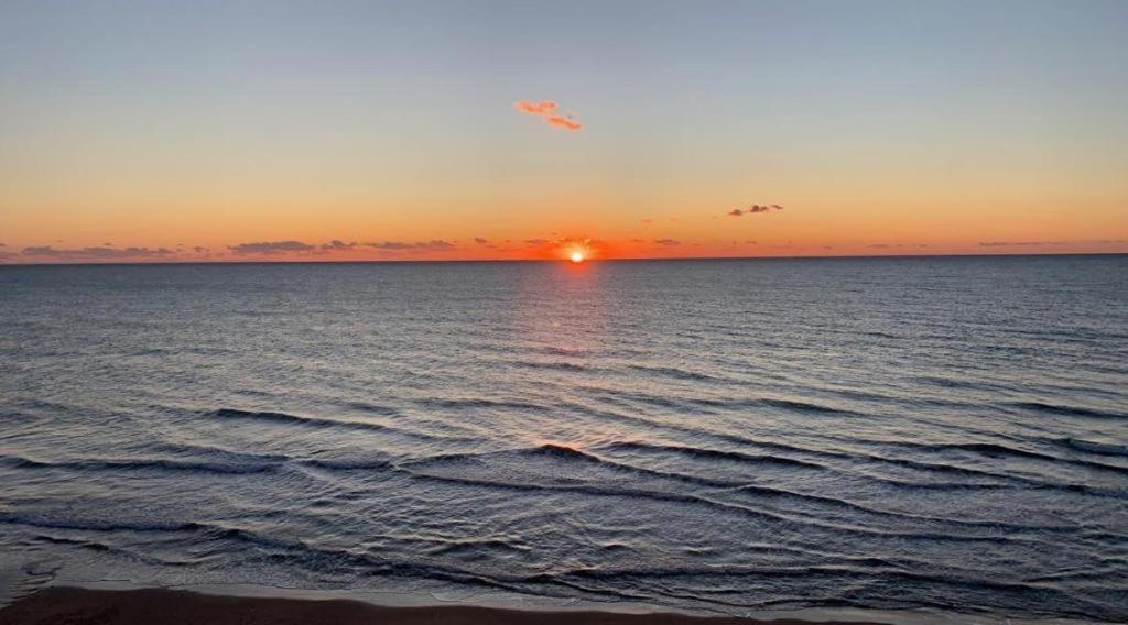 Anzio A Picco Sul Mare! Lägenhet Exteriör bild