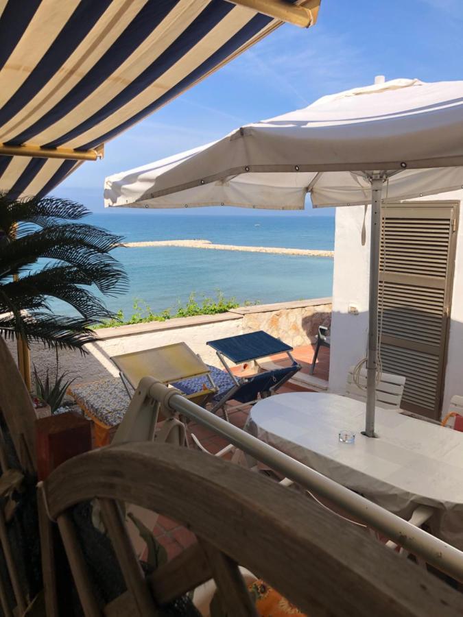 Anzio A Picco Sul Mare! Lägenhet Exteriör bild