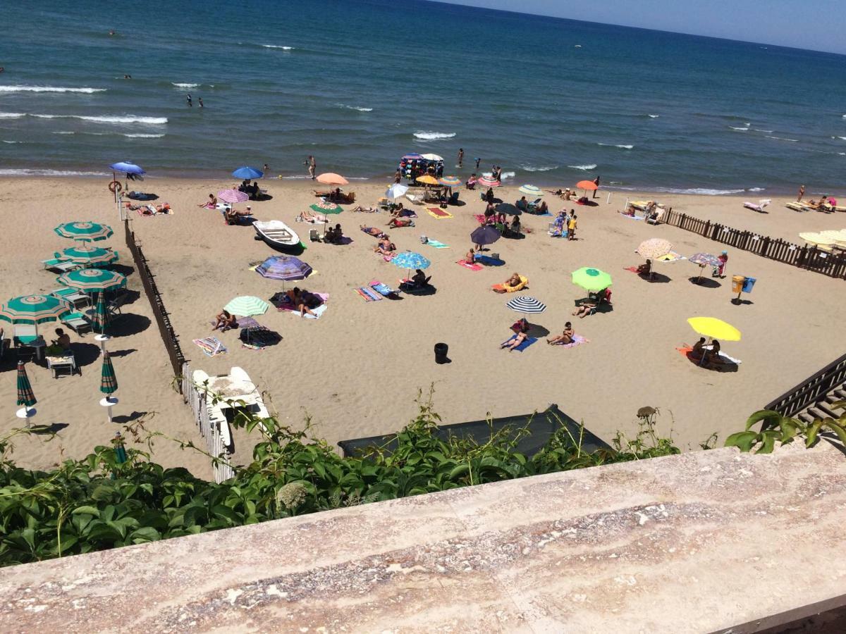 Anzio A Picco Sul Mare! Lägenhet Exteriör bild